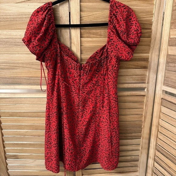 Realisation Par The Venus Silk Mini Dress in Red Squiggle Size S - Picture 2 of 9